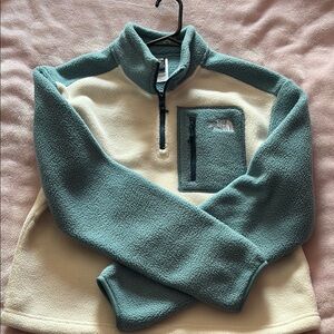 The North Face Teal and Cream Fleece Pullover